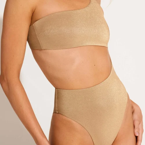 Aden One Piece – A Bold Twist on Classic Swim